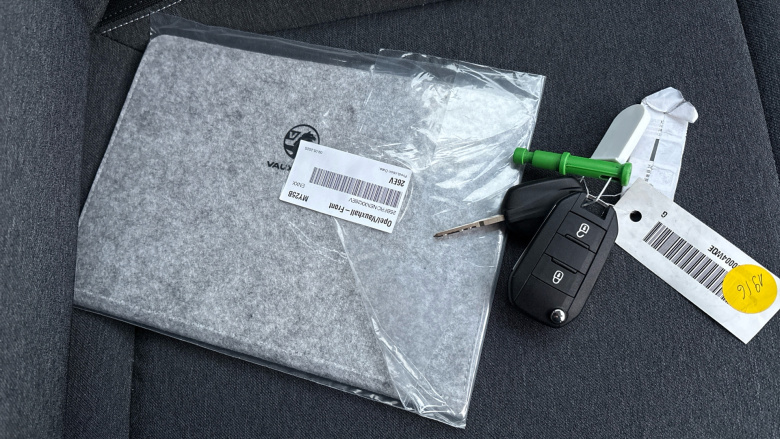 Vauxhall Frontera 1.2 Hybrid Design 5dr e-DCT6 Petrol Estate